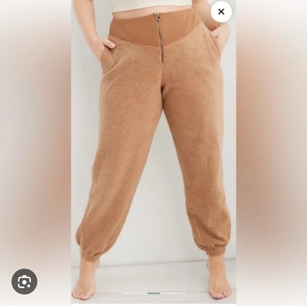 Aerie Tan Fleece Joggers